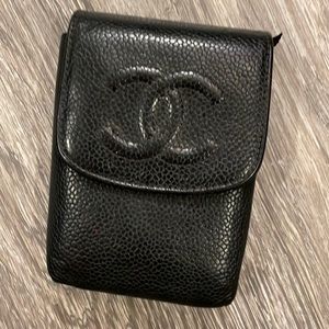 Vintage Chanel caviar leather pouch